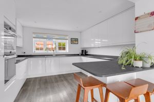 Photo 18- click for photo gallery